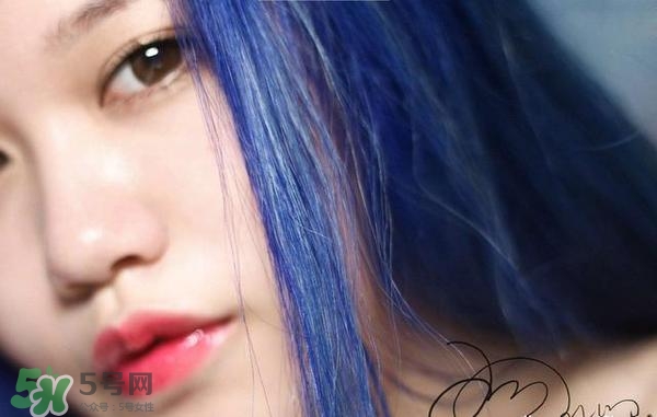 ysl鏡面唇釉和黑管唇釉哪個好？ysl鏡面唇釉和黑管唇釉區(qū)別