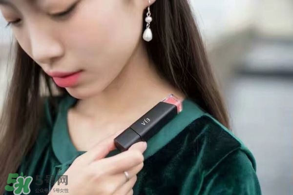 唇釉成膜是什么意思？唇釉怎么成膜？