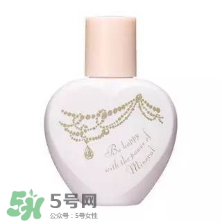 粉底液卡粉怎么辦？粉底液卡粉怎么補(bǔ)救？