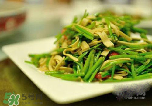 孕婦可以吃野芹菜嗎？孕婦吃野芹菜有什么好處？