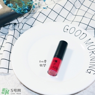蜜桃色口紅是什么顏色？蜜桃色口紅試色