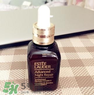 蘭蔻大眼精華和雅詩蘭黛小棕瓶哪個好？蘭蔻大眼精華和小棕瓶對比