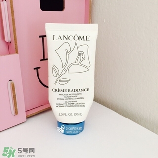 蘭蔻洗面奶粉色和藍(lán)色哪個(gè)好？蘭蔻洗面奶粉色藍(lán)色區(qū)別