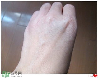 美康粉黛六勝肽回春膏怎么樣？美康粉黛六勝肽回春膏有激素嗎？