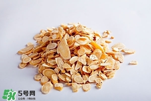 黃芪泡水喝的功效與副作用？黃芪有什么作用？