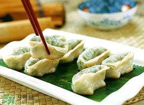薺菜包餃子必須焯水嗎？薺菜包餃子要焯水嗎？