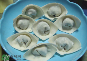薺菜素餃子怎么做？薺菜素餡餃子怎么做好吃？