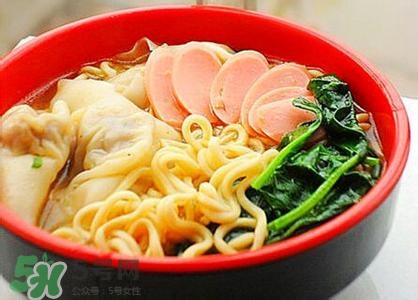 孕婦可以吃方便面嗎？孕婦吃方便面對(duì)胎兒有影響嗎