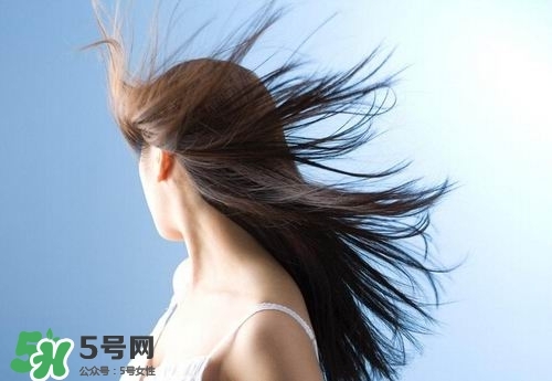 洗頭發(fā)掉頭發(fā)怎么辦？掉頭發(fā)應(yīng)該怎么做？