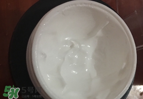 極密水光素顏霜怎么用？極密素顏霜使用方法