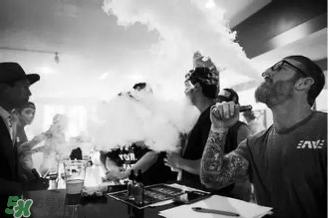 電子煙和真煙哪個危害大？電子煙和香煙哪個危害大？