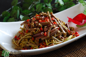 蕨菜苦能吃嗎？蕨菜苦的吃了會中毒嗎？