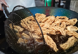 馓子中面油鹽比例多少？油炸馓子怎么和面？