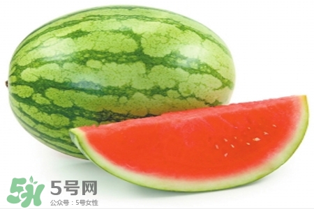 口腔潰瘍可以吃西瓜嗎？口腔潰瘍吃西瓜好嗎？