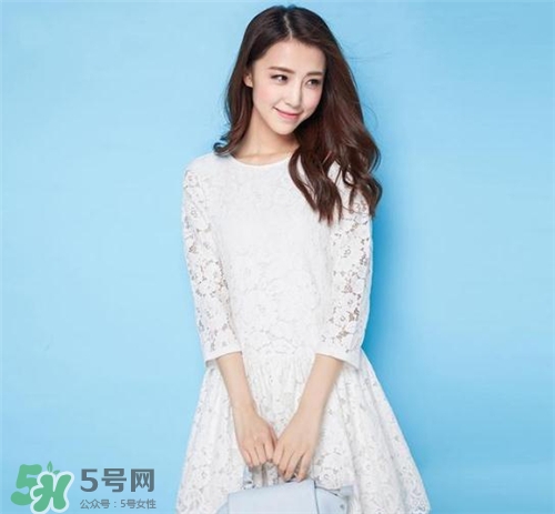 春天可以穿裙子嗎？春天穿裙子怎么搭配？