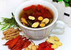 春天能喝黃芪水嗎？春天喝黃芪水好嗎？