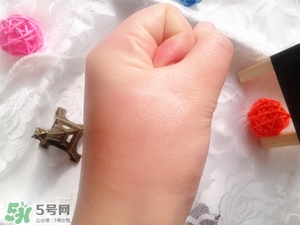 嬌蘭帝皇蜂姿眼霜怎么用？嬌蘭帝皇蜂姿眼霜使用方法