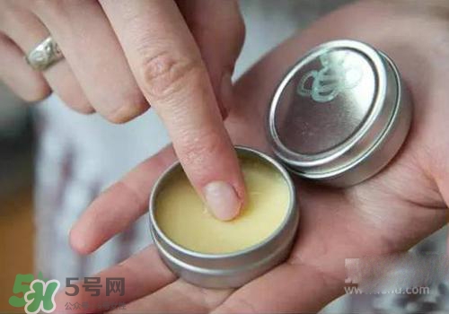 清涼油能消腫嗎？清涼油怎么消腫？