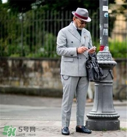 格子西裝怎么搭配？格子西服怎么搭配好看？