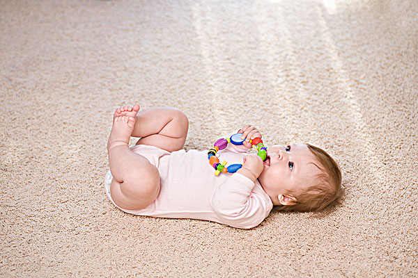 怎么能緩解寶寶出牙痛 寶寶出牙痛怎么辦 怎么能緩解寶寶出牙痛 寶寶出牙痛怎么辦