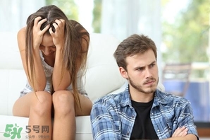 老公出軌怎么辦？老公出軌該不該離婚？