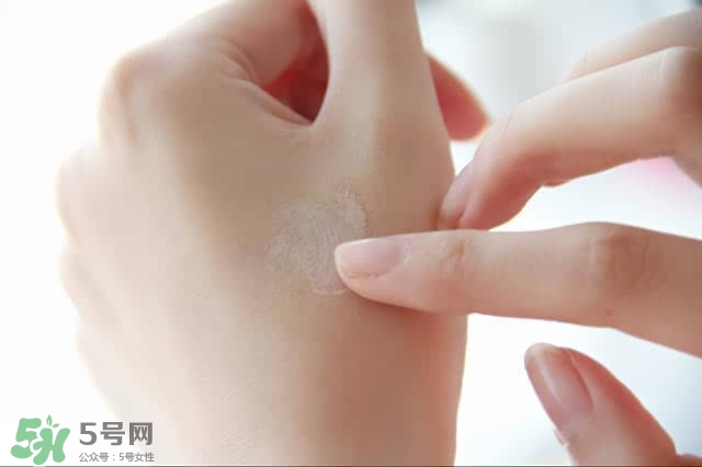 植村秀眼線筆怎么轉？植村秀如膠似漆眼線筆轉不出來