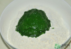 菠菜汁和面怎么取汁？菠菜汁和面的做法