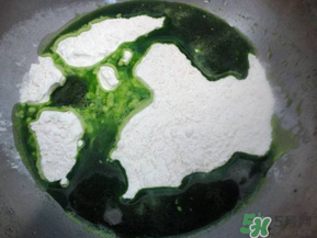 菠菜汁和面怎么取汁？菠菜汁和面的做法