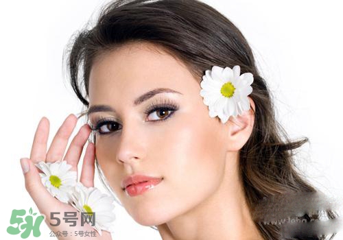 甜杏仁油適合什么皮膚？甜杏仁油適合膚質(zhì)
