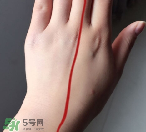 水密碼美女與野獸cc霜多少錢？水密碼美女與野獸氣墊cc價格