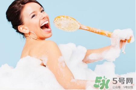 皮膚過(guò)敏可以洗熱水澡嗎？全身過(guò)敏能洗熱水澡嗎？