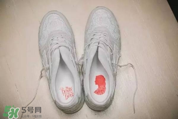 asics tiger美女與野獸合作款有哪些？asics美女與野獸多少錢？