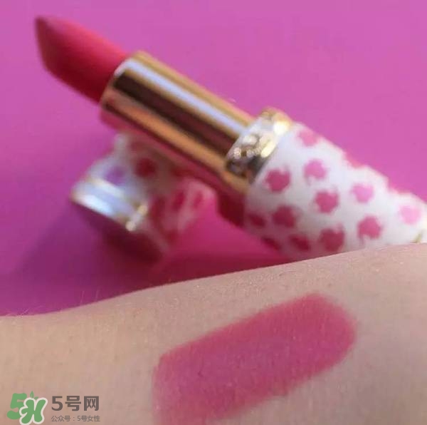 艾瑪口紅什么牌子？艾瑪沃特森口紅色號(hào)試色