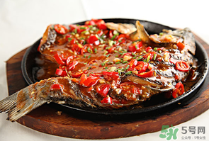 薺菜和鯽魚能一起吃嗎？薺菜和鯽魚一起吃會流產(chǎn)嗎？