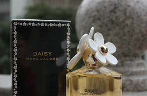 marc jacobs是什么檔次？馬克雅可布是幾線牌子？