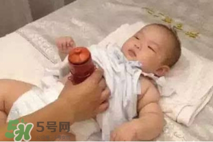 寶寶氣管炎艾灸治療有用嗎？寶寶氣管炎艾灸效果如何