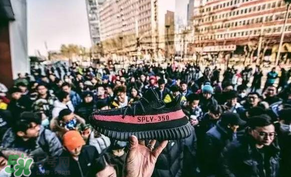 yeezy是什么牌子？yeezy是誰(shuí)設(shè)計(jì)的？