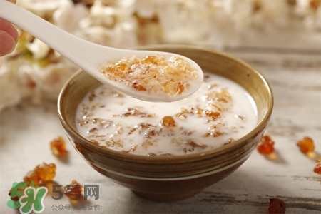 吃桃膠會發(fā)胖嗎？桃膠吃多了會胖嗎？