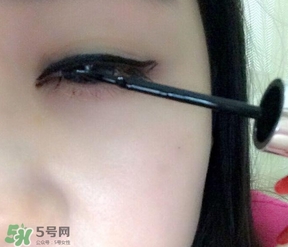 美人魚眼線液怎么用？美人魚眼線液怎么畫？