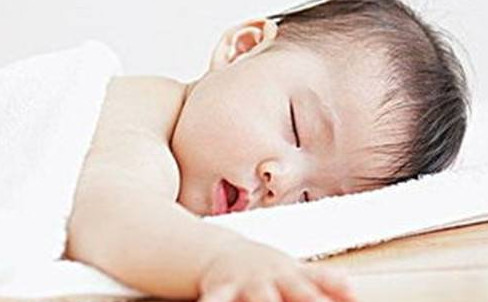 孩子睡覺為什么打呼嚕？孩子睡覺打呼嚕是什么原因