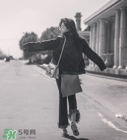 tfboys春晚同款ash鞋正品多少錢？tfboys同款艾熙小白鞋專柜價格