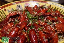 吃小龍蝦喝什么飲料？小龍蝦配什么飲料最好？