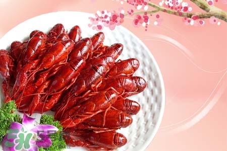 小龍蝦可以和吃櫻桃嗎？小龍蝦和櫻桃能一起吃嗎？
