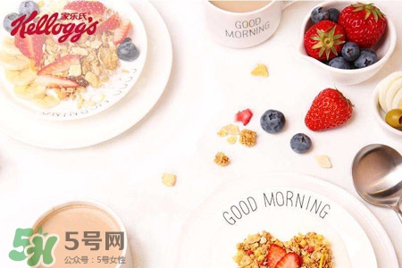 谷蘭諾拉水果谷物麥片怎么吃？谷蘭諾拉水果麥片有幾種吃法？
