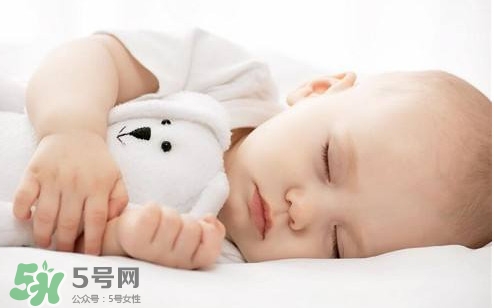 打鼾和枕頭有關(guān)系嗎？打鼾和枕頭有沒(méi)有關(guān)系