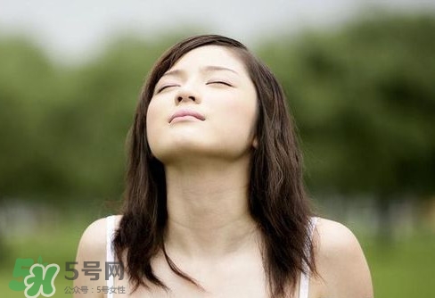 坐車(chē)暈車(chē)怎么辦？坐車(chē)暈車(chē)想吐怎么辦