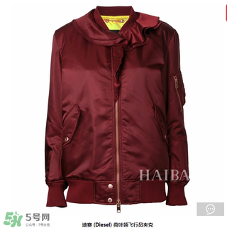 白百合紅色外套是什么牌子？白百合紅色外套是哪個品牌？