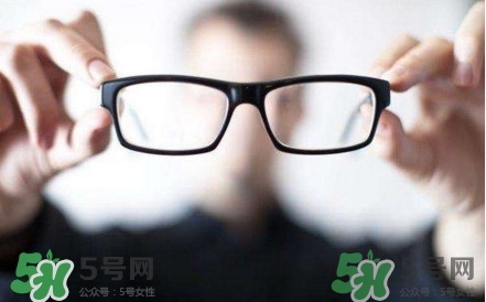 近視眼吃什么對眼睛好？近視眼吃什么好