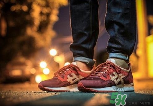 亞瑟士和耐克哪個好？asics和nike跑鞋哪個更好？