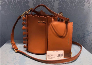 miumiu水桶包怎么搭配？miumiu水桶包怎么搭配好看？